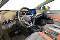 Keltainen Volkswagen ID.4 2021 kuva 7.