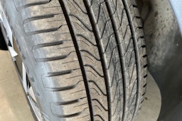 Keltainen Volkswagen ID.4 2021 kuva 13.