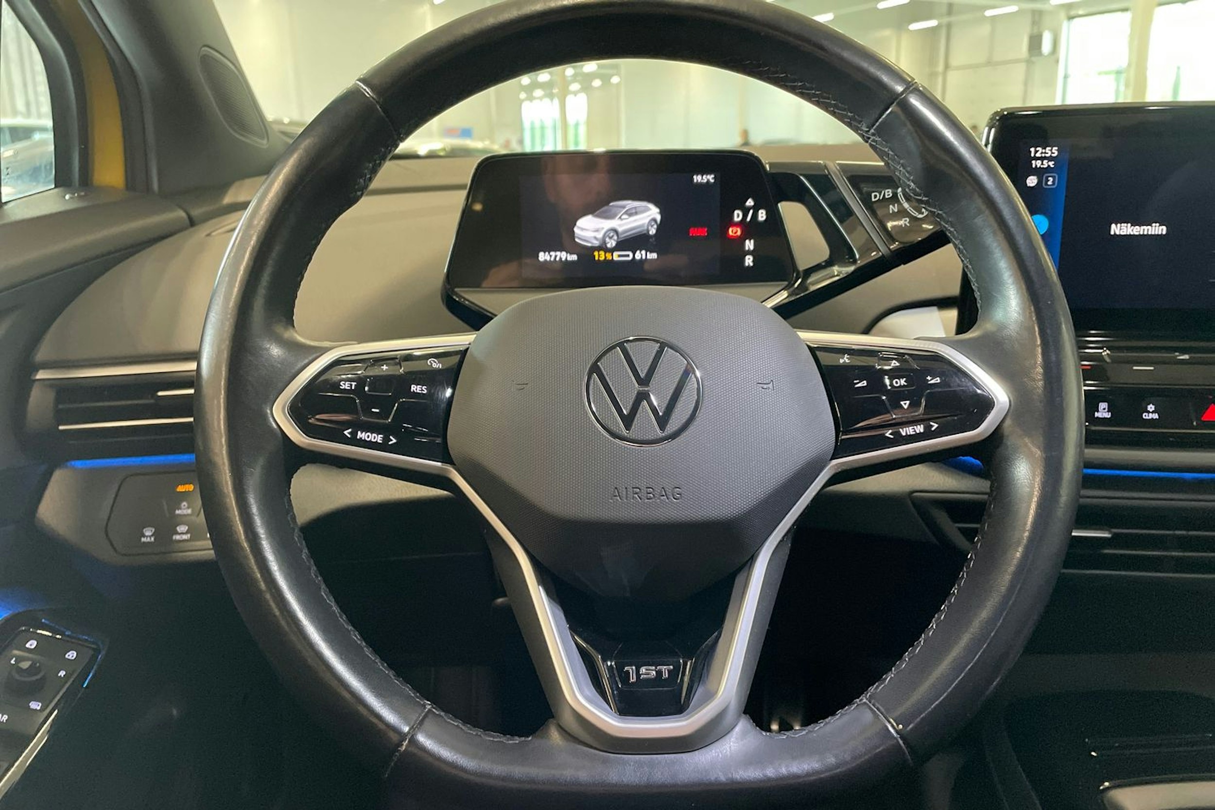 Keltainen Volkswagen ID.4 2021 kuva 15.