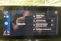 Keltainen Volkswagen ID.4 2021 kuva 30.