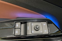 Keltainen Volkswagen ID.4 2021 kuva 32.