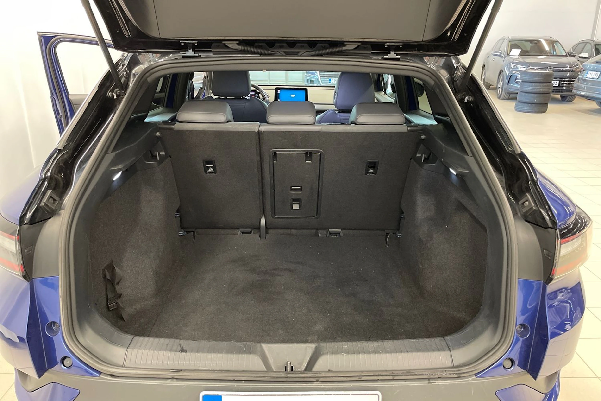 Sininen Volkswagen ID.4 2021 kuva 21.