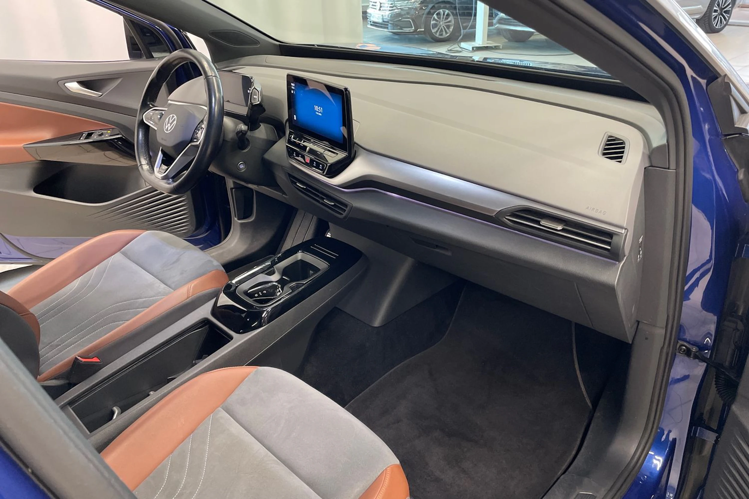 Sininen Volkswagen ID.4 2021 kuva 24.