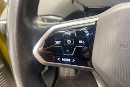 Keltainen Volkswagen ID.4 2021 kuva 15.