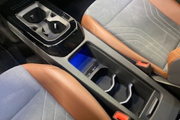 Keltainen Volkswagen ID.4 2021 kuva 20.