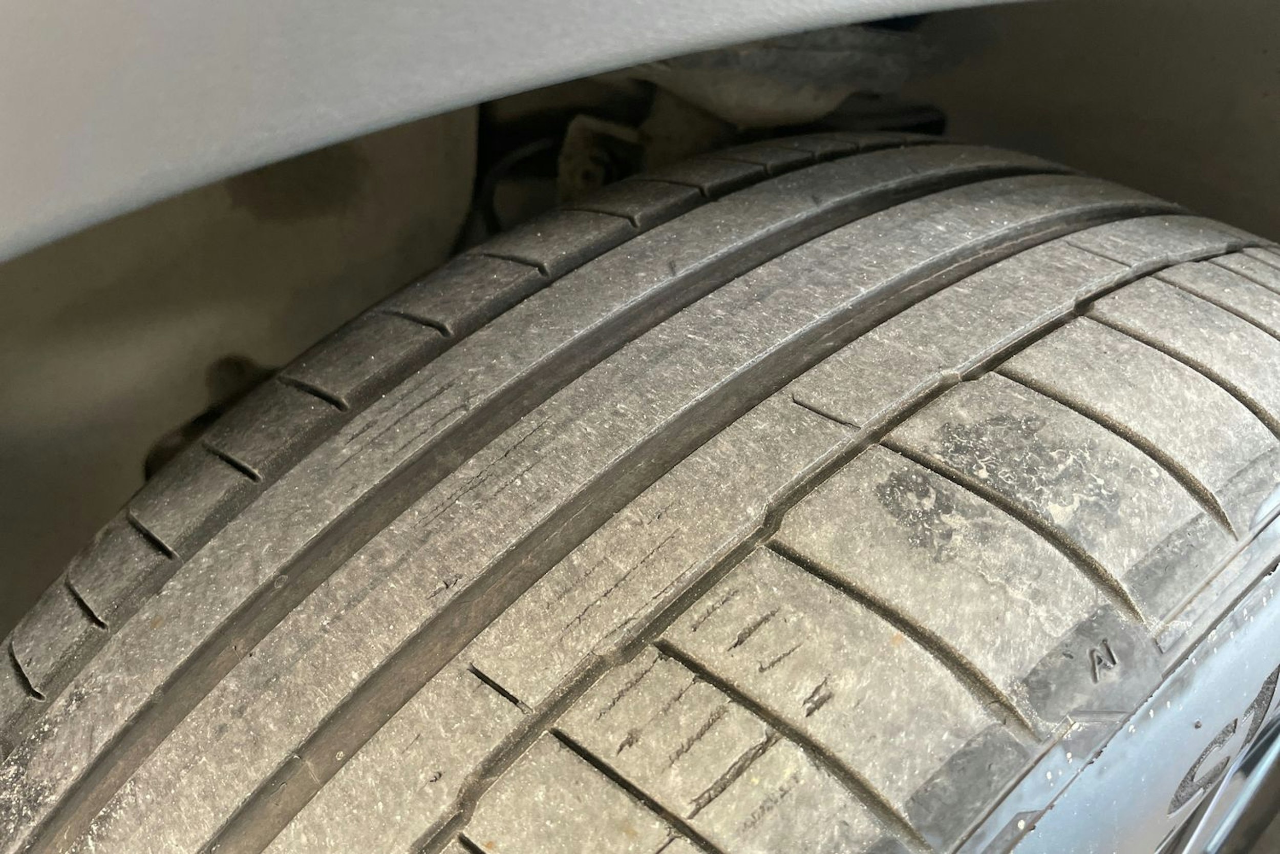 harmaa Volkswagen ID.4 2021 kuva 14.