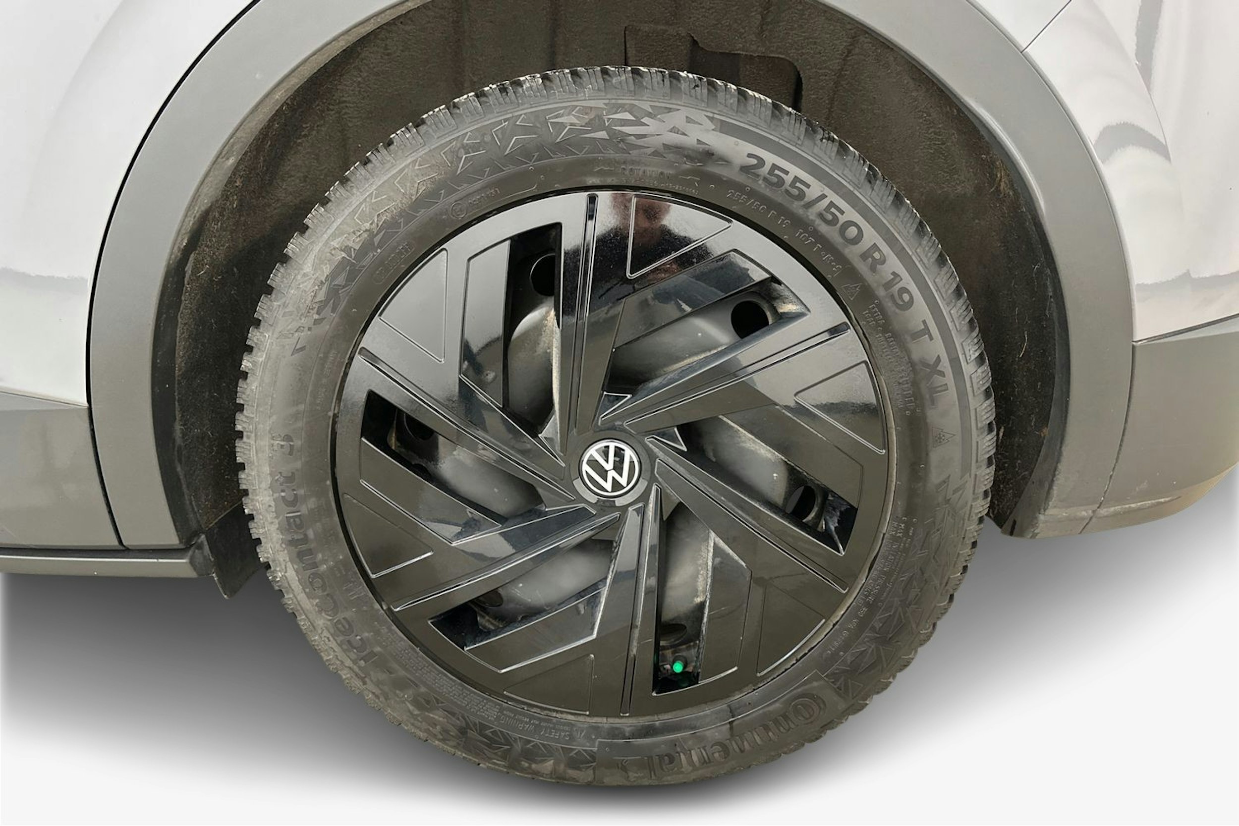 Harmaa Volkswagen ID.4 2021 kuva 11.