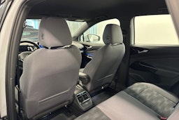 valkoinen Volkswagen ID.4 2021 kuva 15.