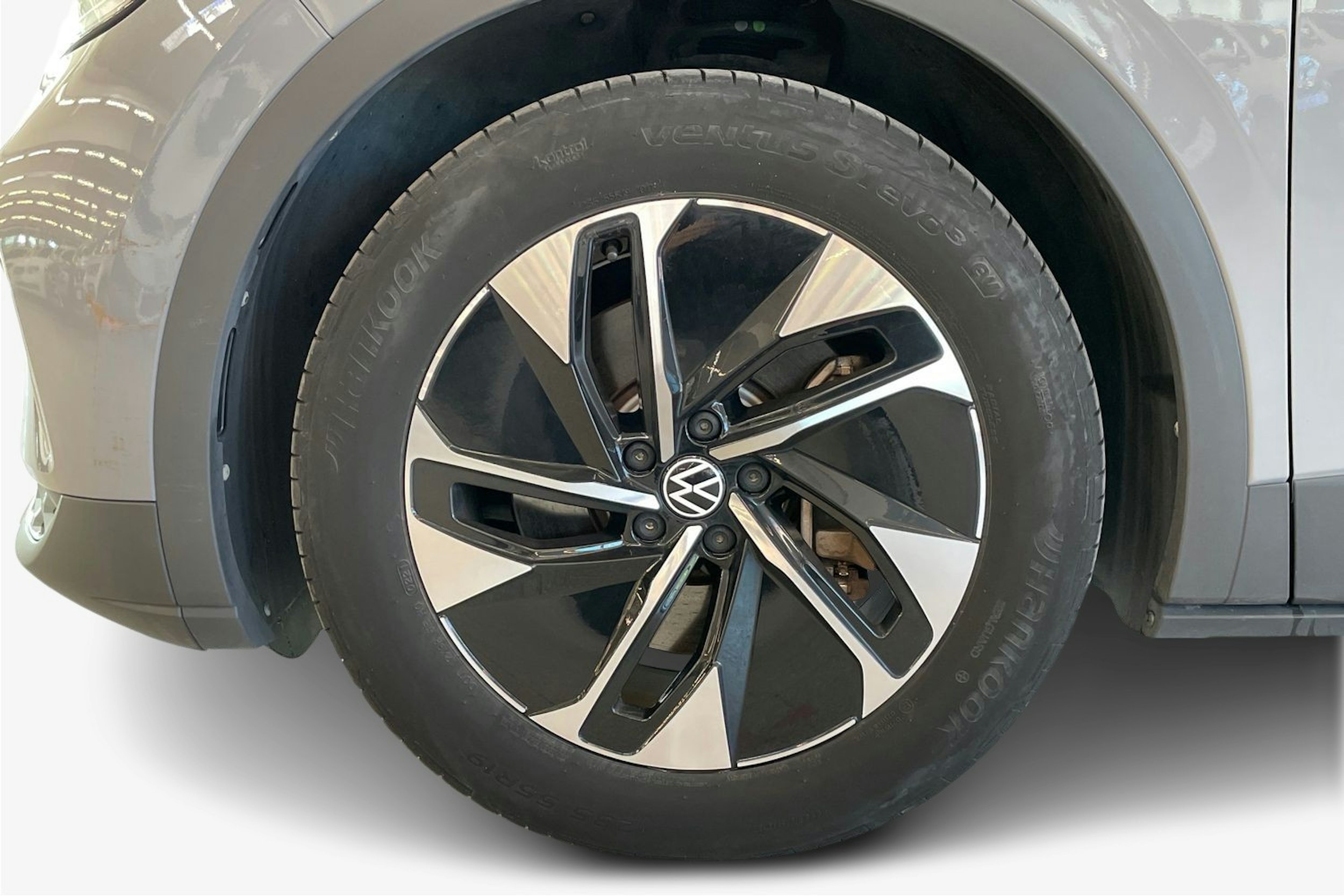 harmaa Volkswagen ID.4 2021 kuva 11.