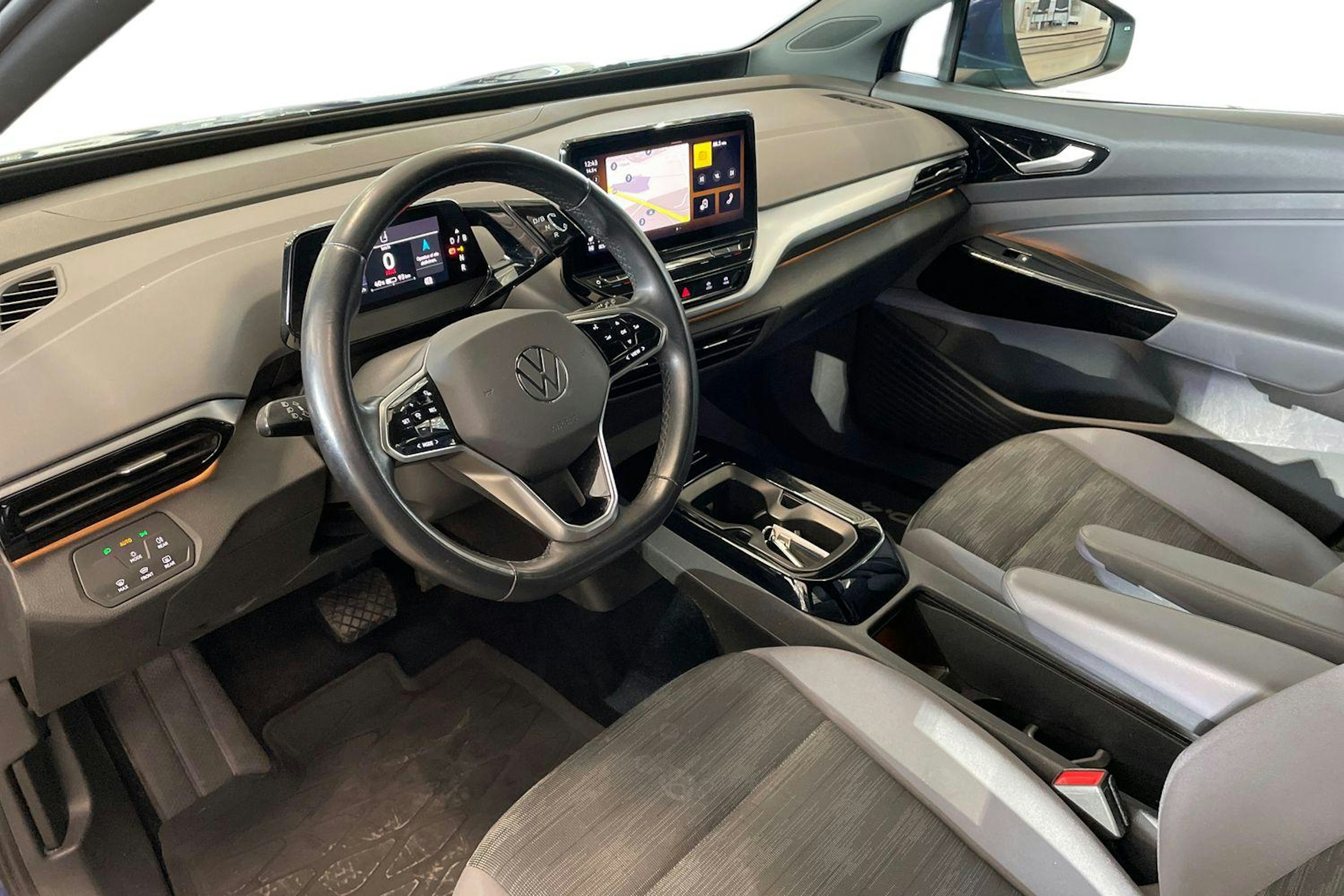 sininen Volkswagen ID.4 2021 kuva 7.