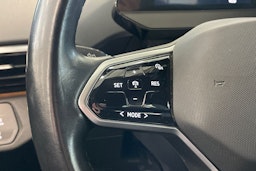 sininen Volkswagen ID.4 2021 kuva 16.