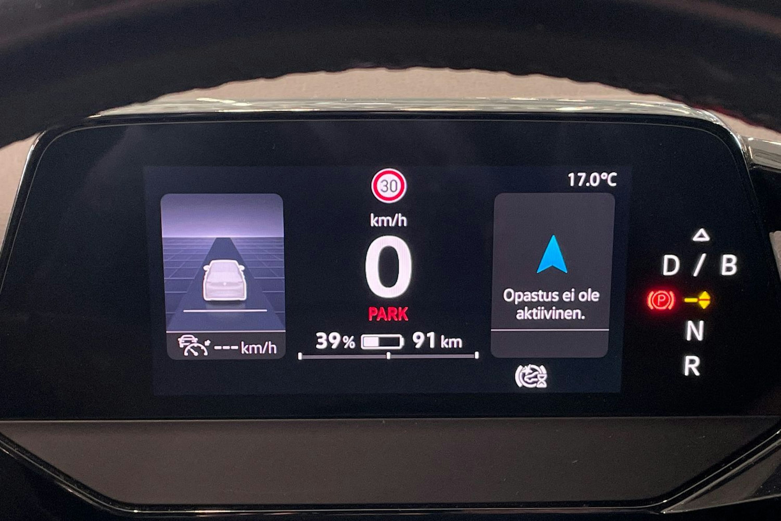 sininen Volkswagen ID.4 2021 kuva 18.