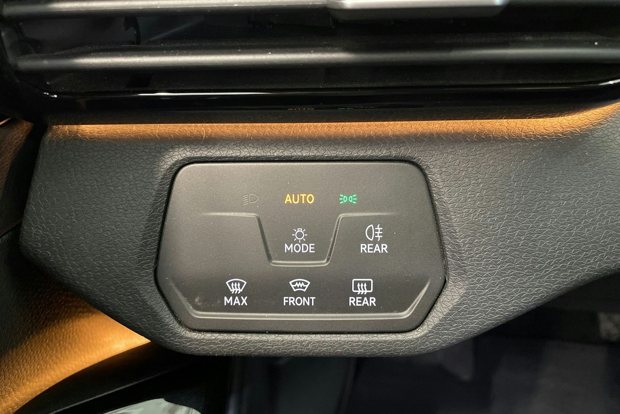 sininen Volkswagen ID.4 2021 kuva 28.