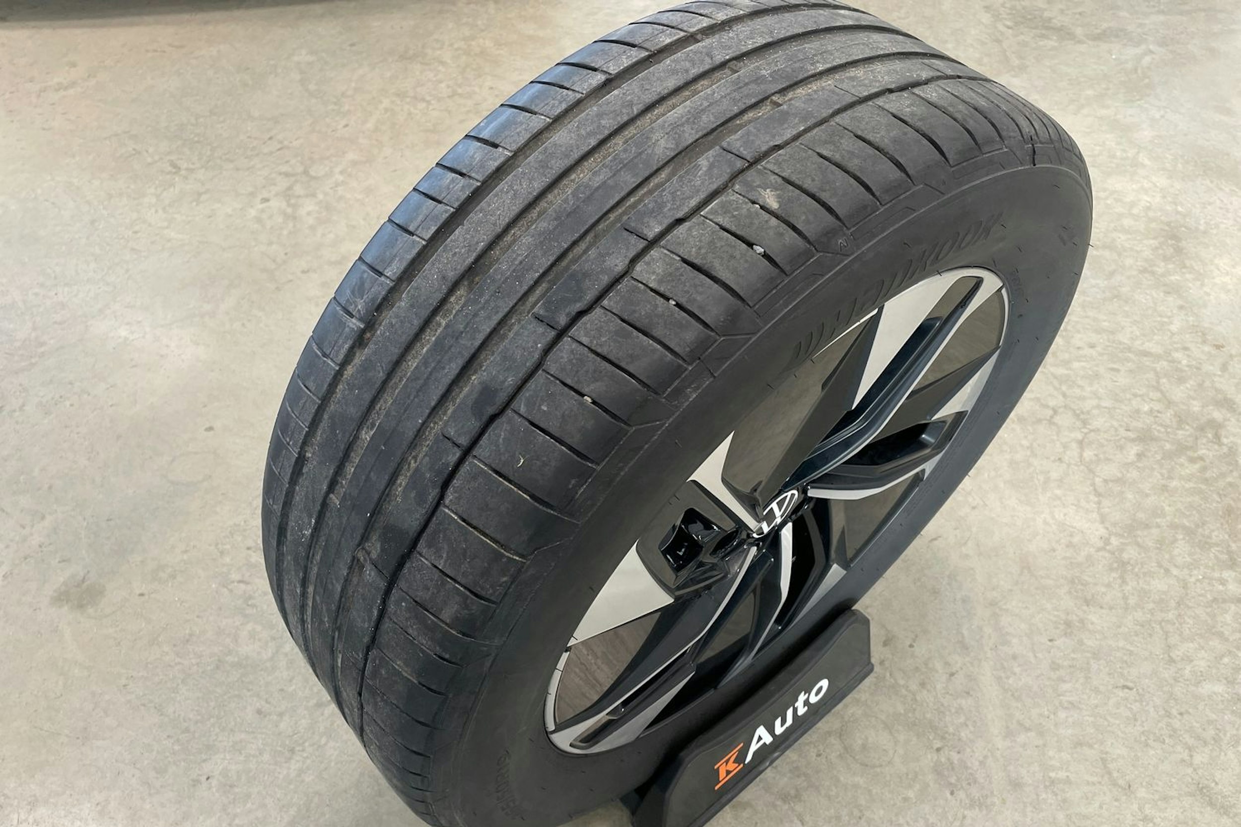 sininen Volkswagen ID.4 2021 kuva 34.