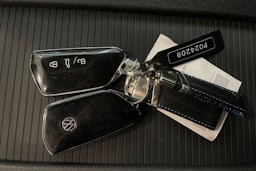 sininen Volkswagen ID.4 2021 kuva 37.