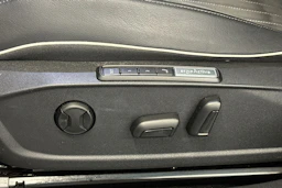 sininen Volkswagen ID.4 2021 kuva 17.
