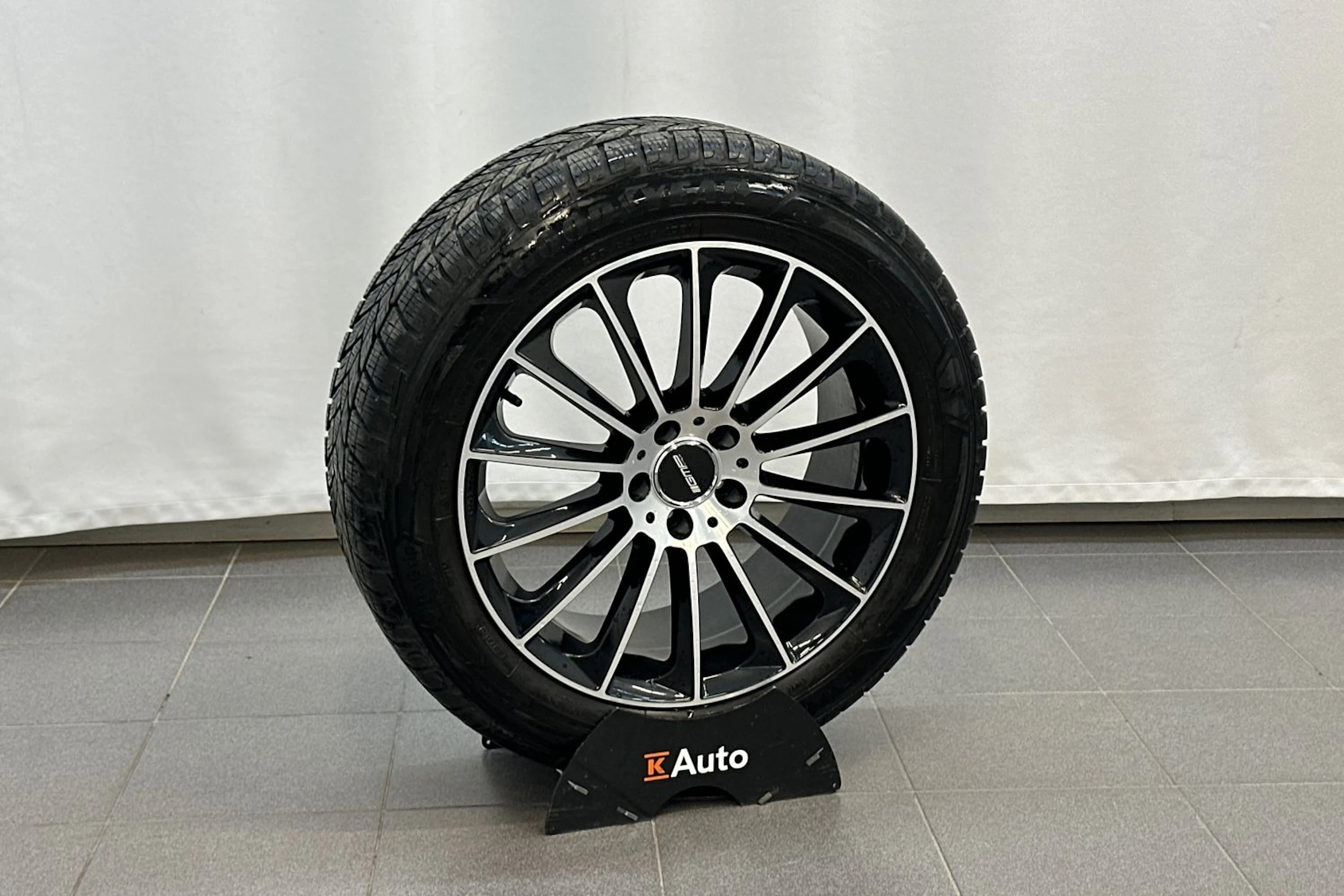 sininen Volkswagen ID.4 2021 kuva 31.