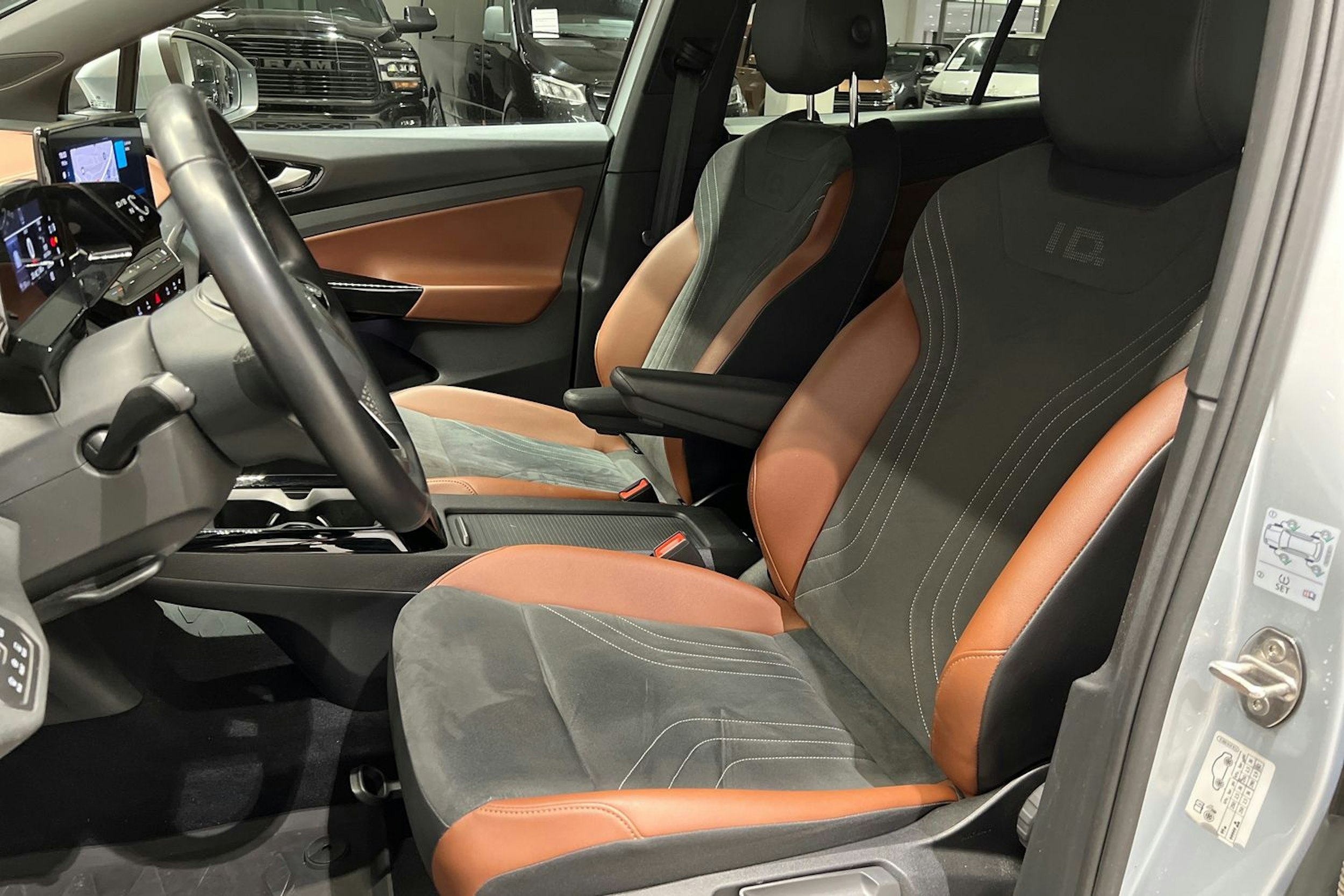 hopea Volkswagen ID.4 2021 kuva 12.