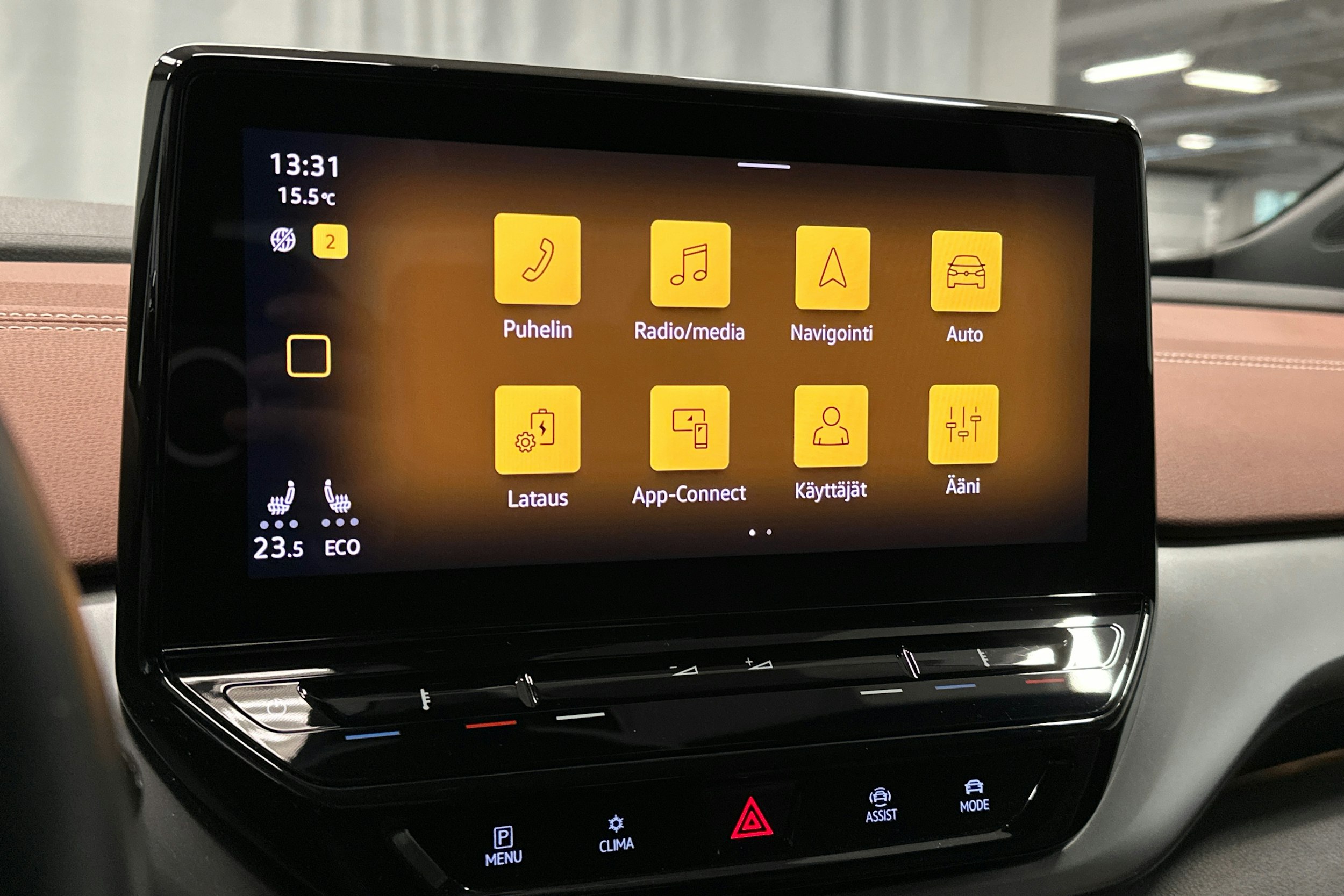 harmaa Volkswagen ID.4 2021 kuva 19.