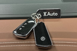 harmaa Volkswagen ID.4 2021 kuva 26.