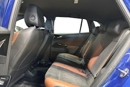 sininen Volkswagen ID.4 2021 kuva 10.