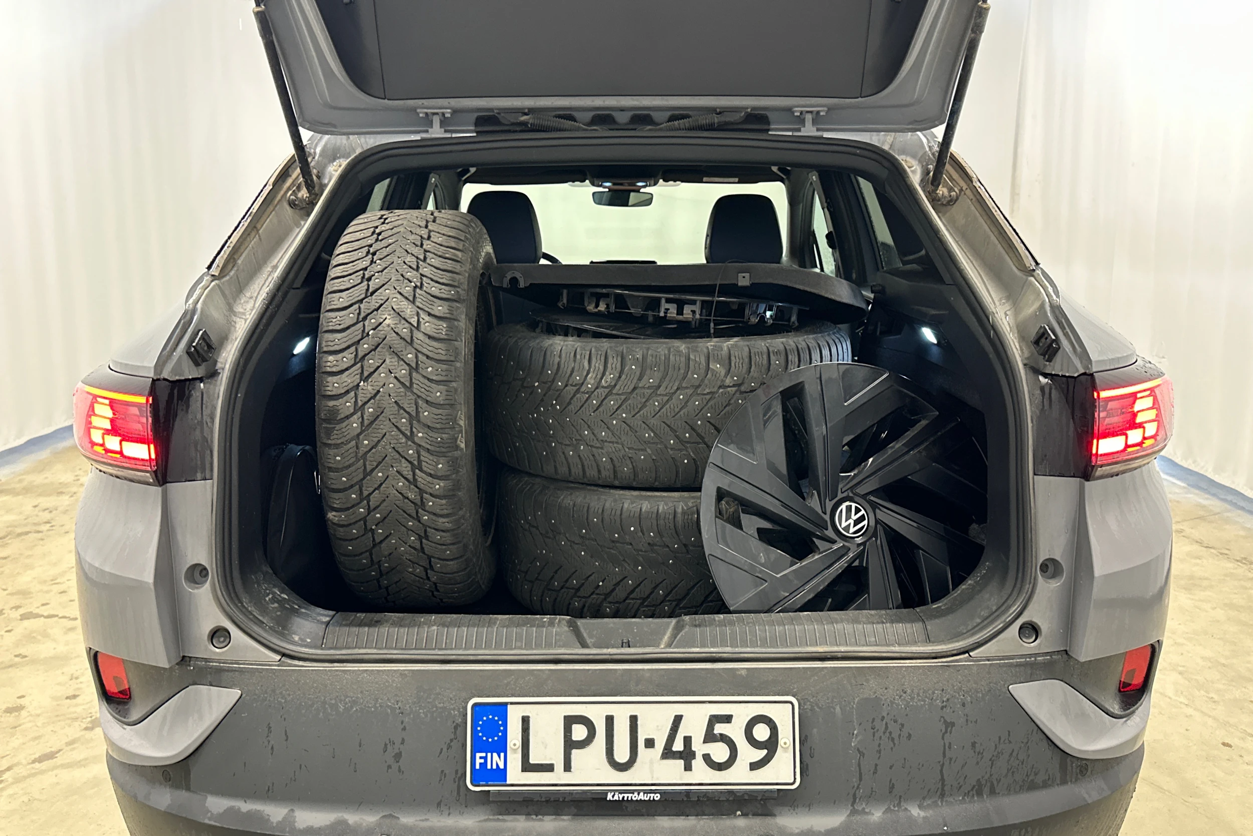 harmaa Volkswagen ID.4 2021 kuva 4.