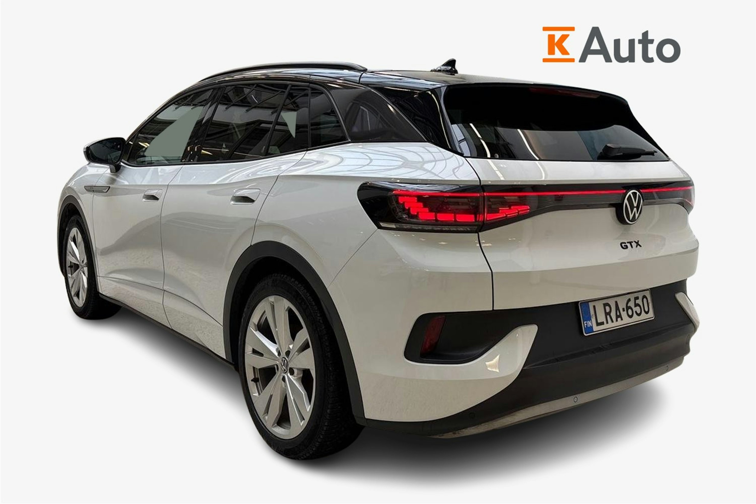 valkoinen Volkswagen ID.4 2021 kuva 2.