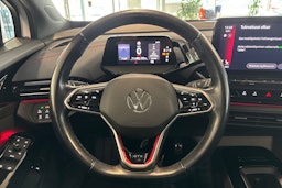 valkoinen Volkswagen ID.4 2021 kuva 22.