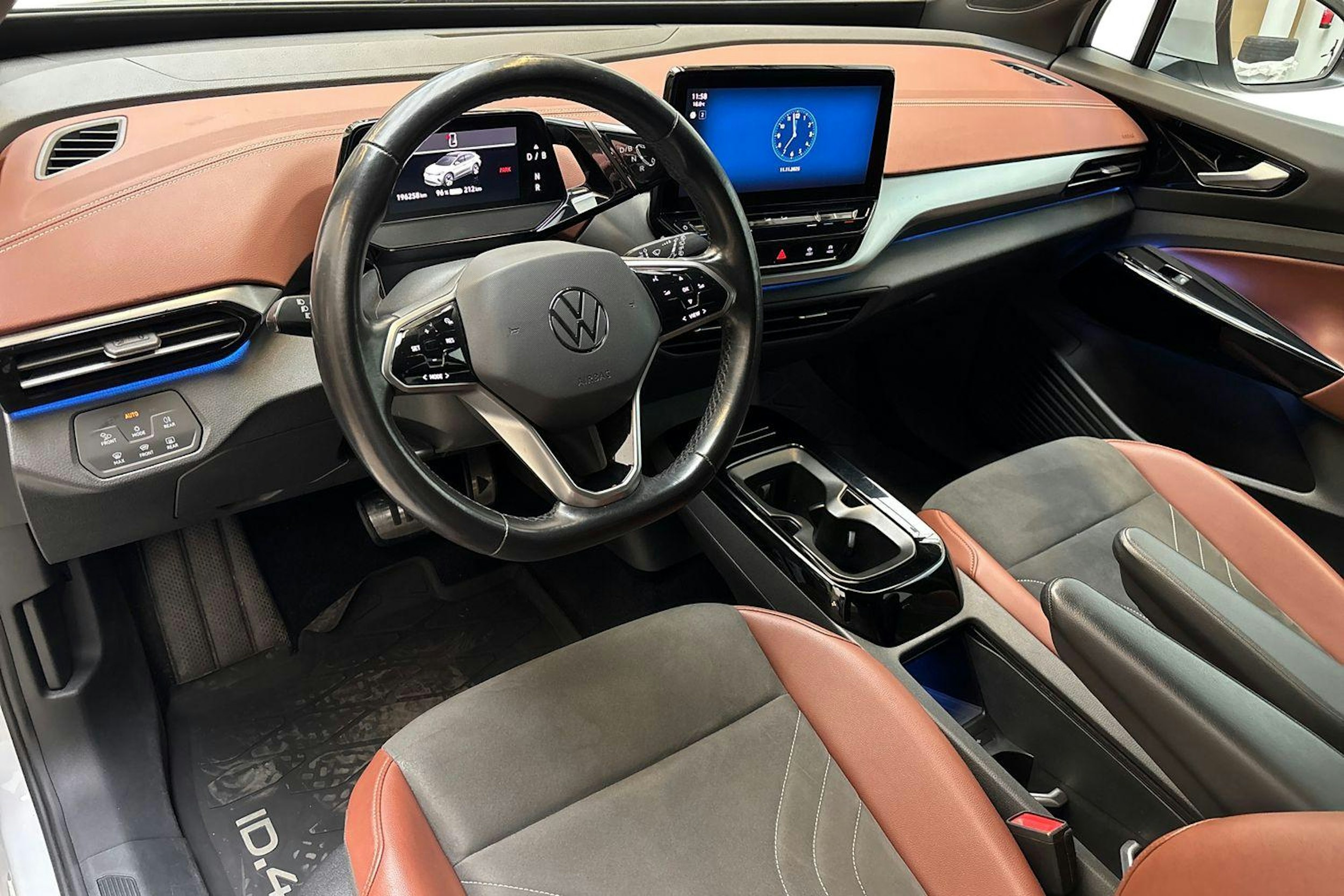 valkoinen Volkswagen ID.4 2021 kuva 7.