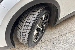 valkoinen Volkswagen ID.4 2021 kuva 13.