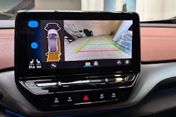 valkoinen Volkswagen ID.4 2021 kuva 18.