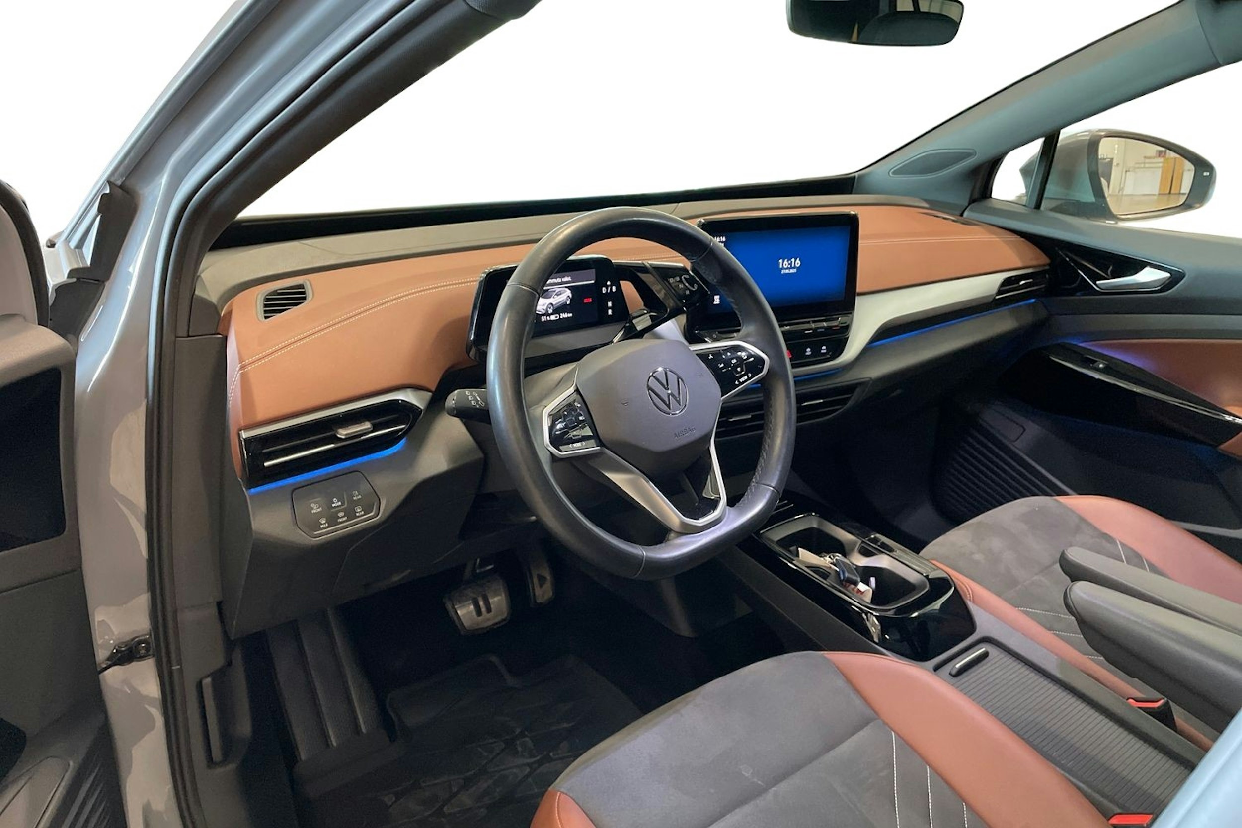 harmaa Volkswagen ID.4 2021 kuva 7.