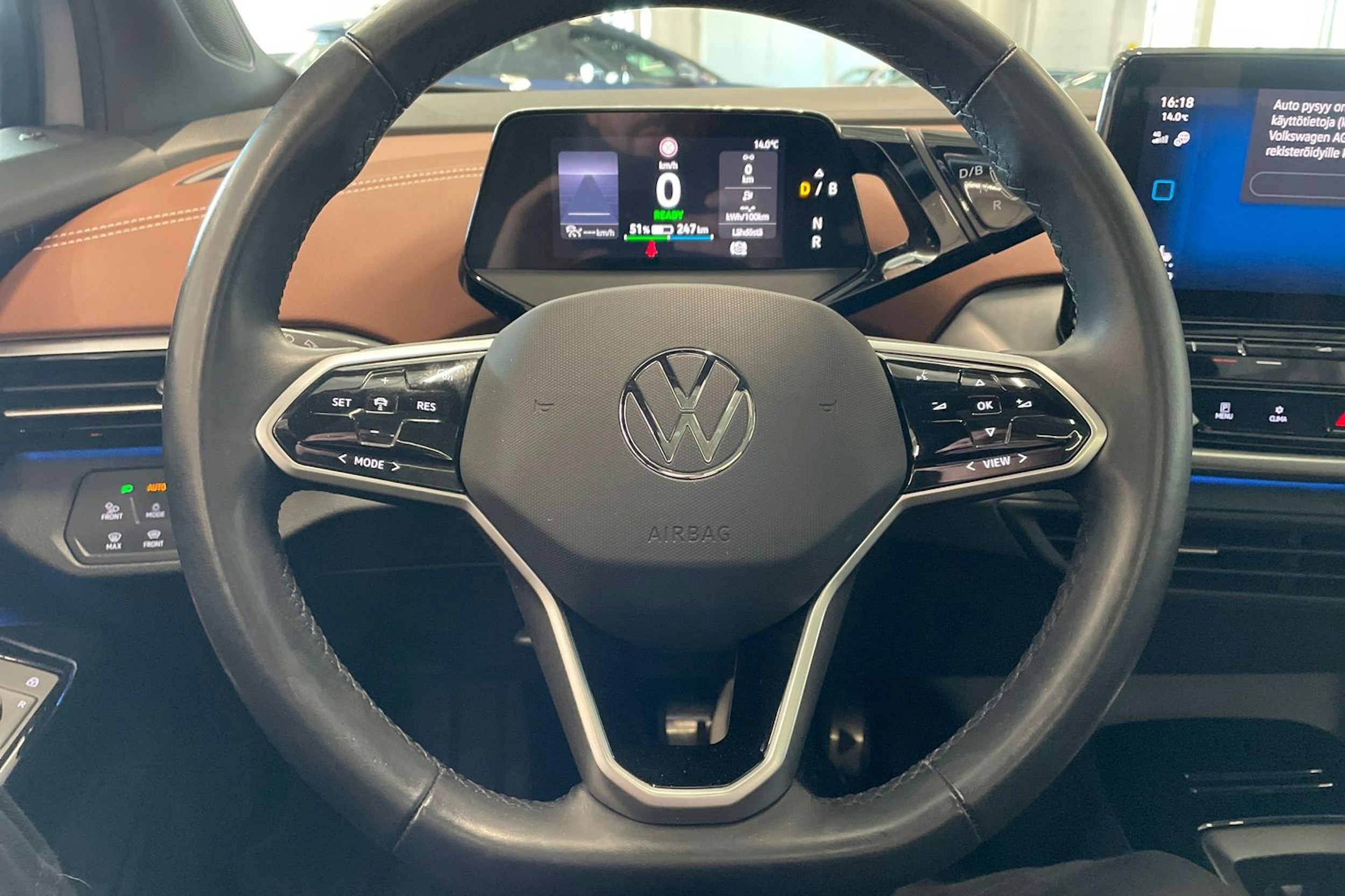 harmaa Volkswagen ID.4 2021 kuva 16.