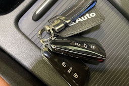 harmaa Volkswagen ID.4 2021 kuva 34.