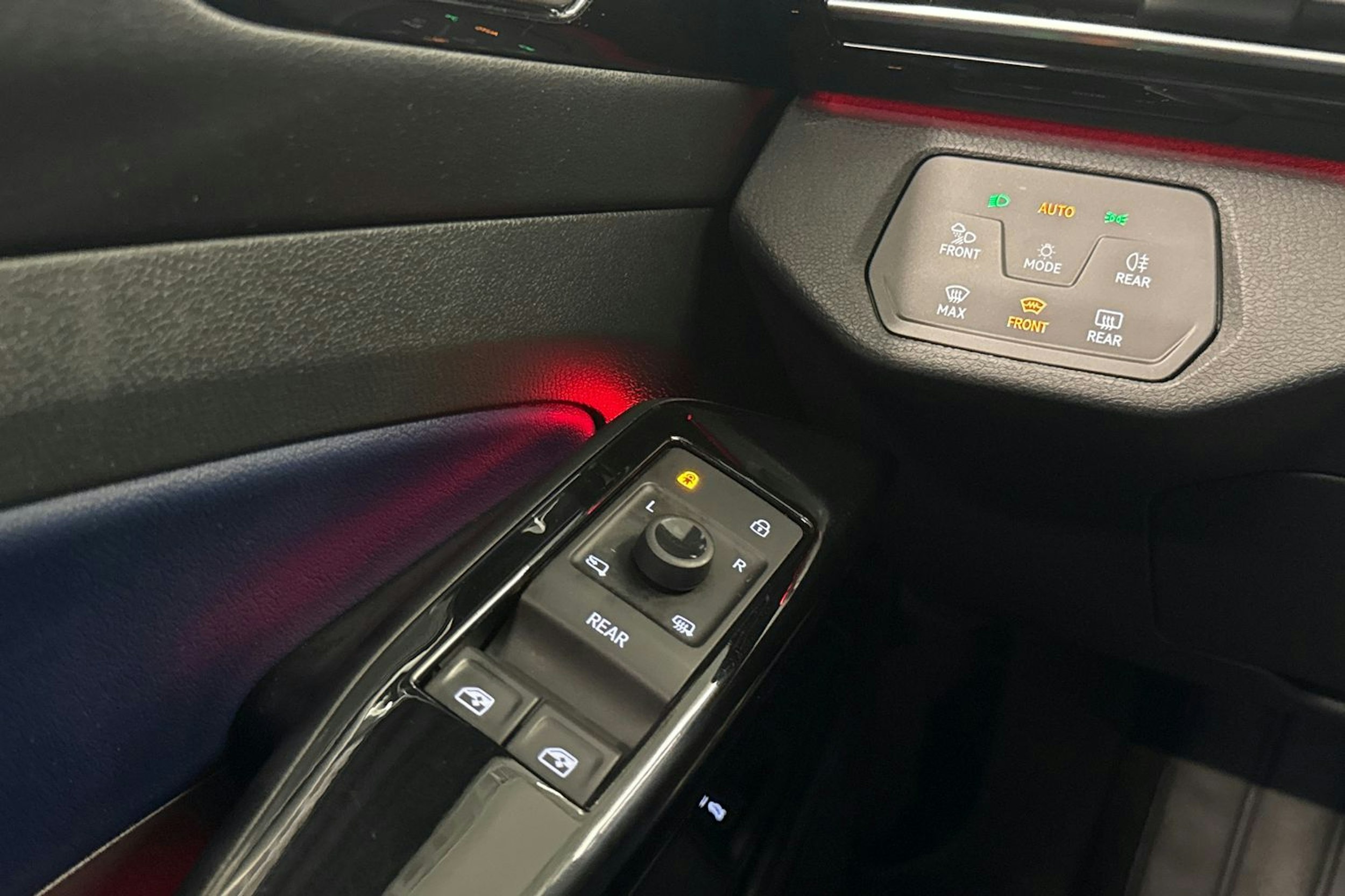 hopea Volkswagen ID.4 2022 kuva 19.