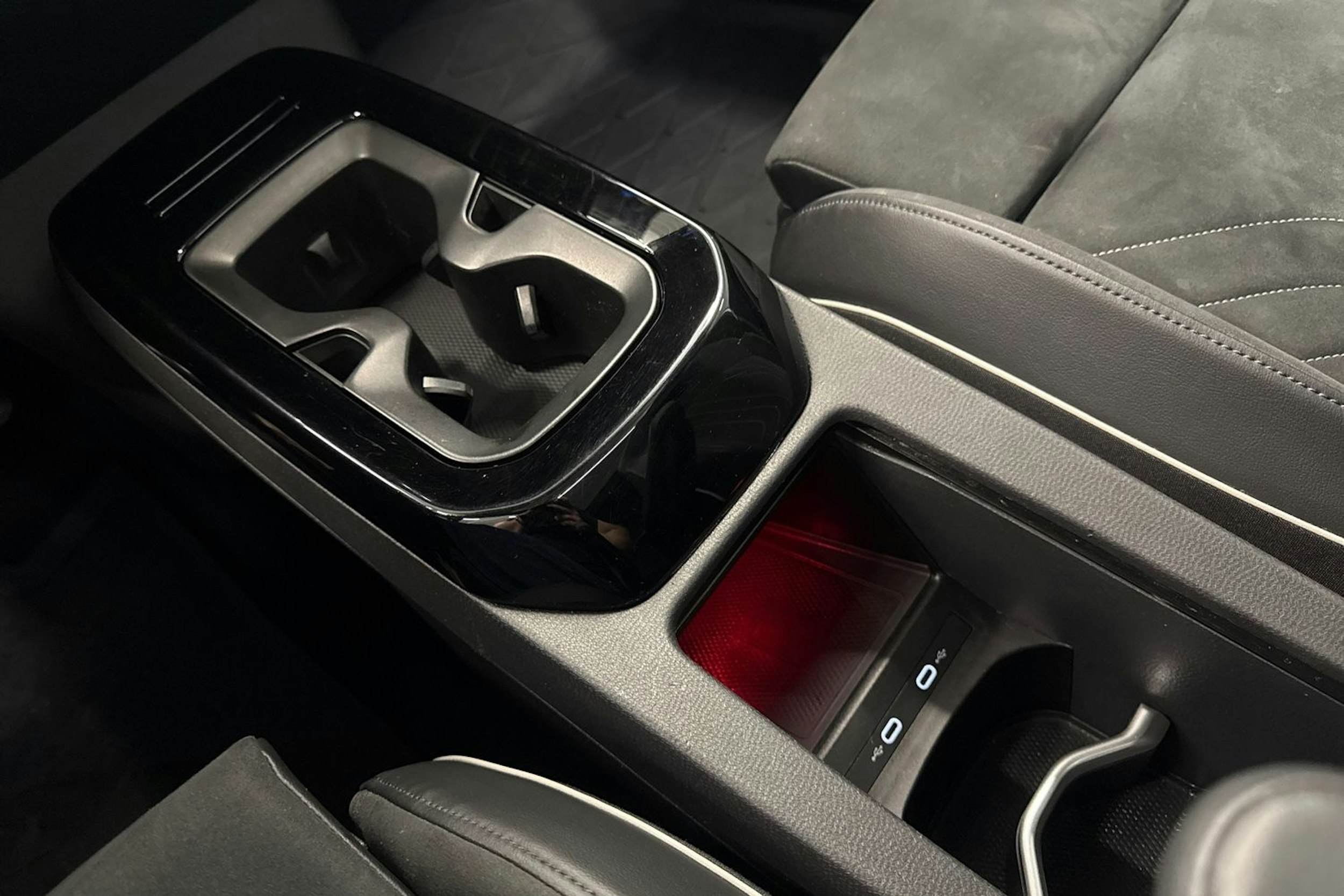 hopea Volkswagen ID.4 2022 kuva 20.