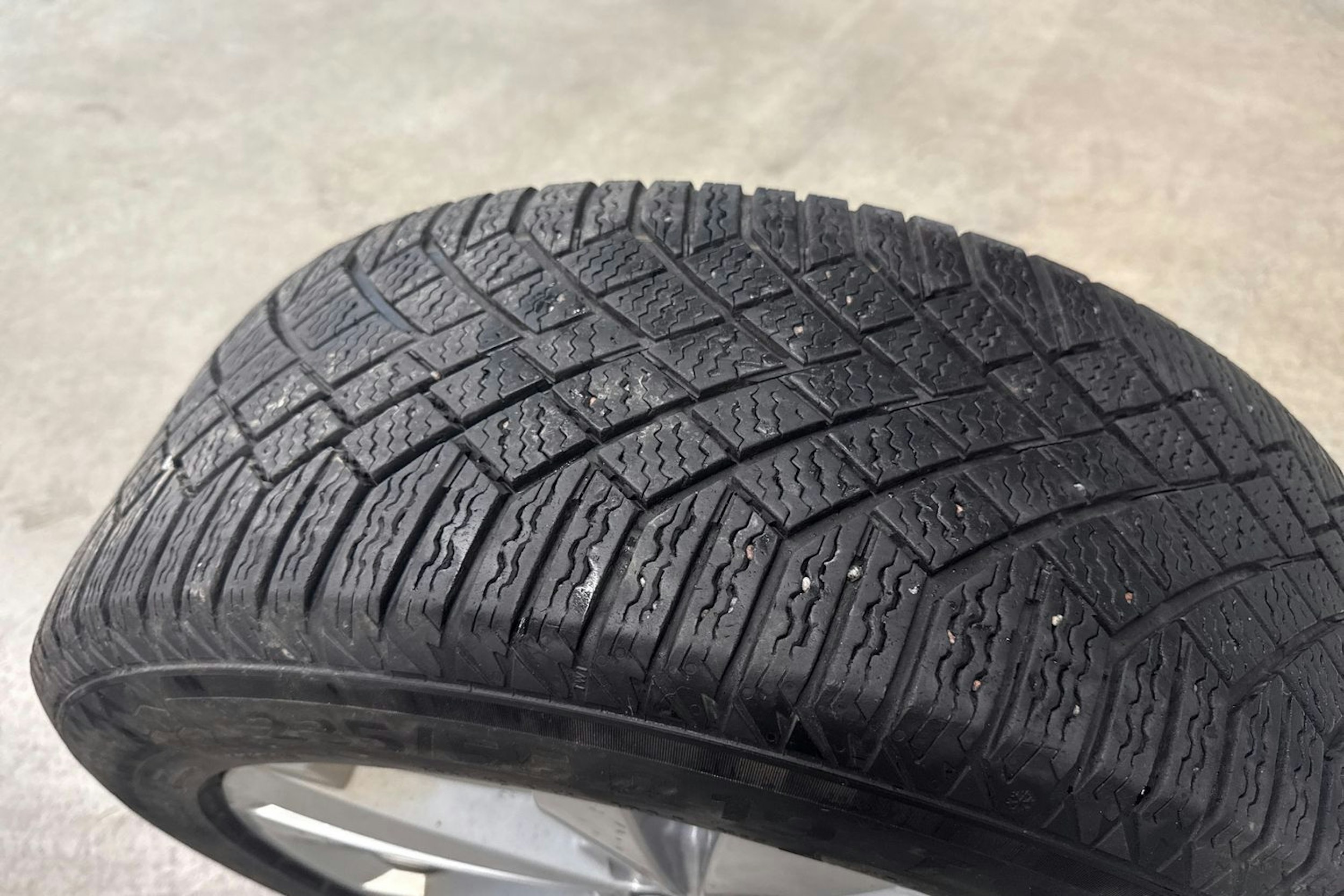 hopea Volkswagen ID.4 2022 kuva 34.