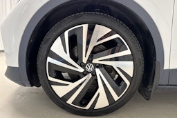 valkoinen Volkswagen ID.4 2021 kuva 13.
