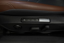 valkoinen Volkswagen ID.4 2021 kuva 28.