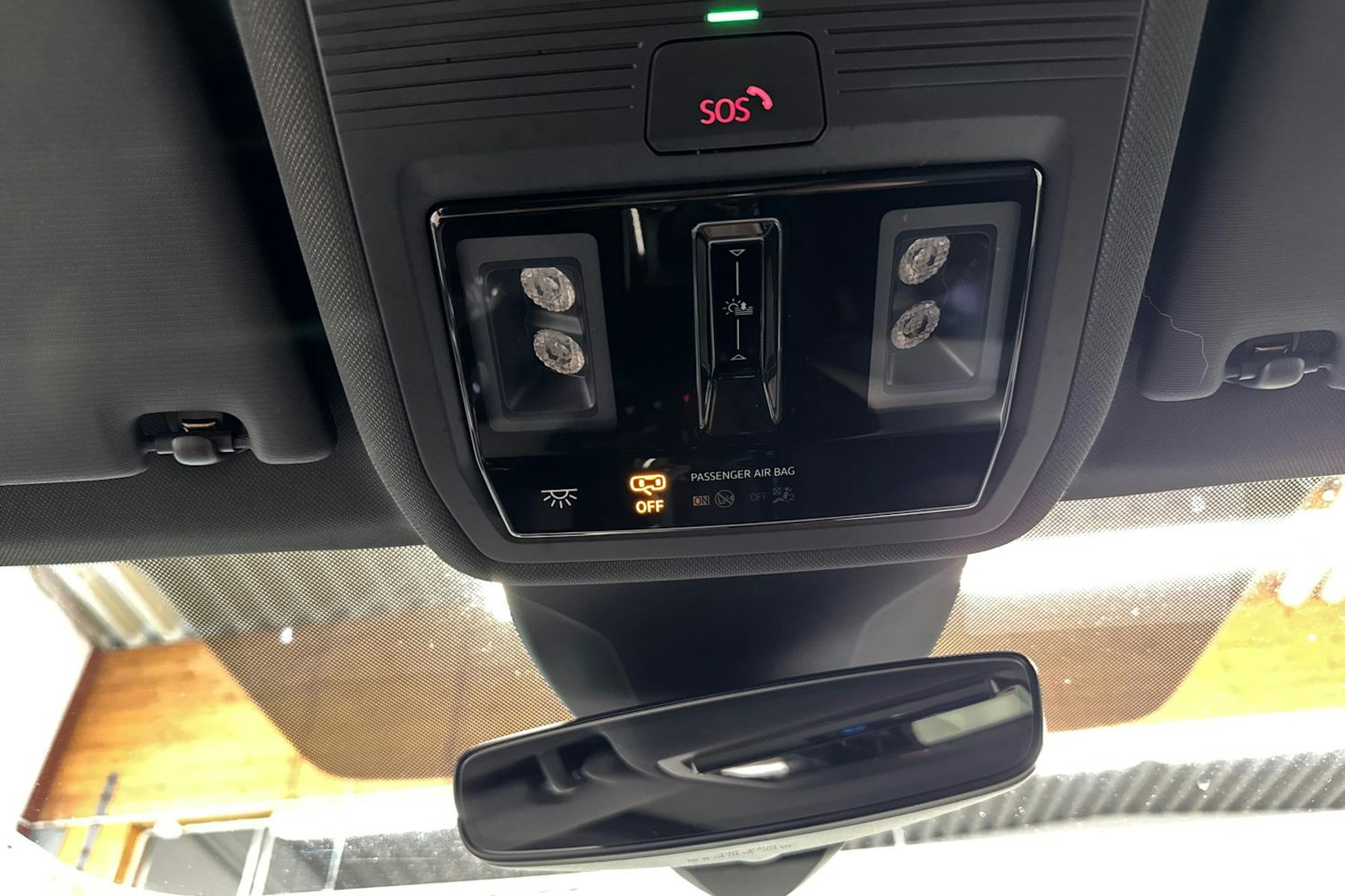 valkoinen Volkswagen ID.4 2021 kuva 29.