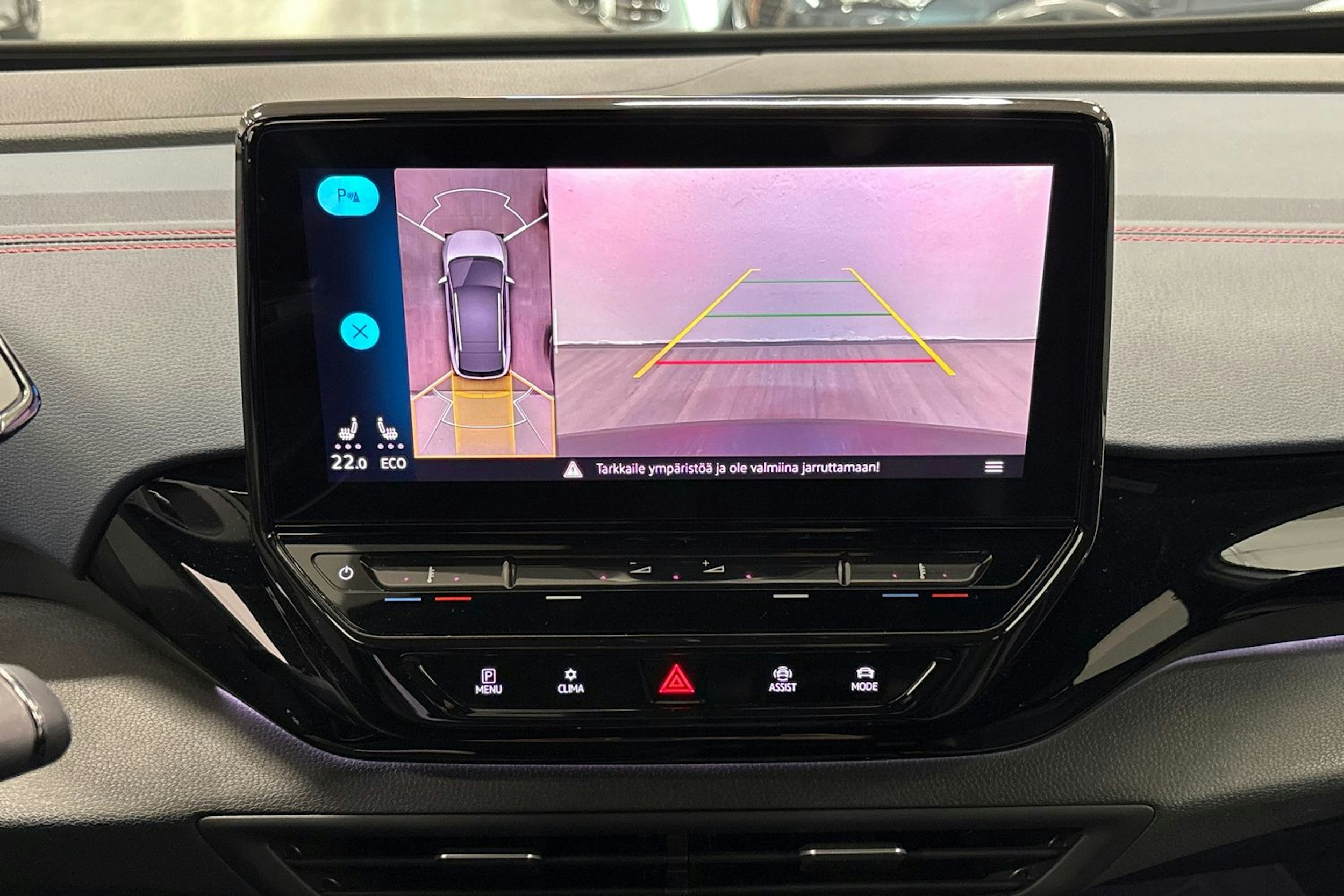 valkoinen Volkswagen ID.4 2021 kuva 16.