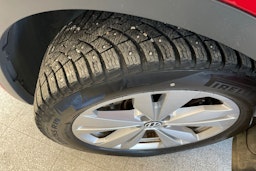 punainen Volkswagen ID.4 2021 kuva 14.