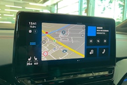 punainen Volkswagen ID.4 2021 kuva 18.