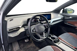 valkoinen Volkswagen ID.4 2021 kuva 3.