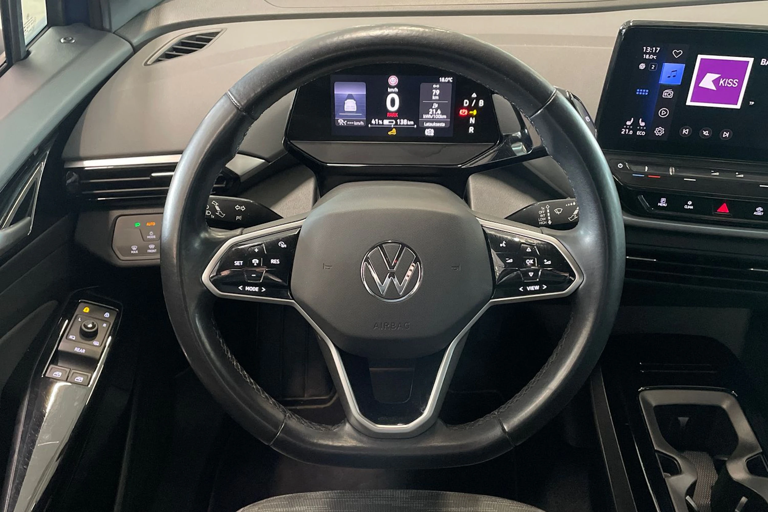 sininen Volkswagen ID.4 2021 kuva 12.