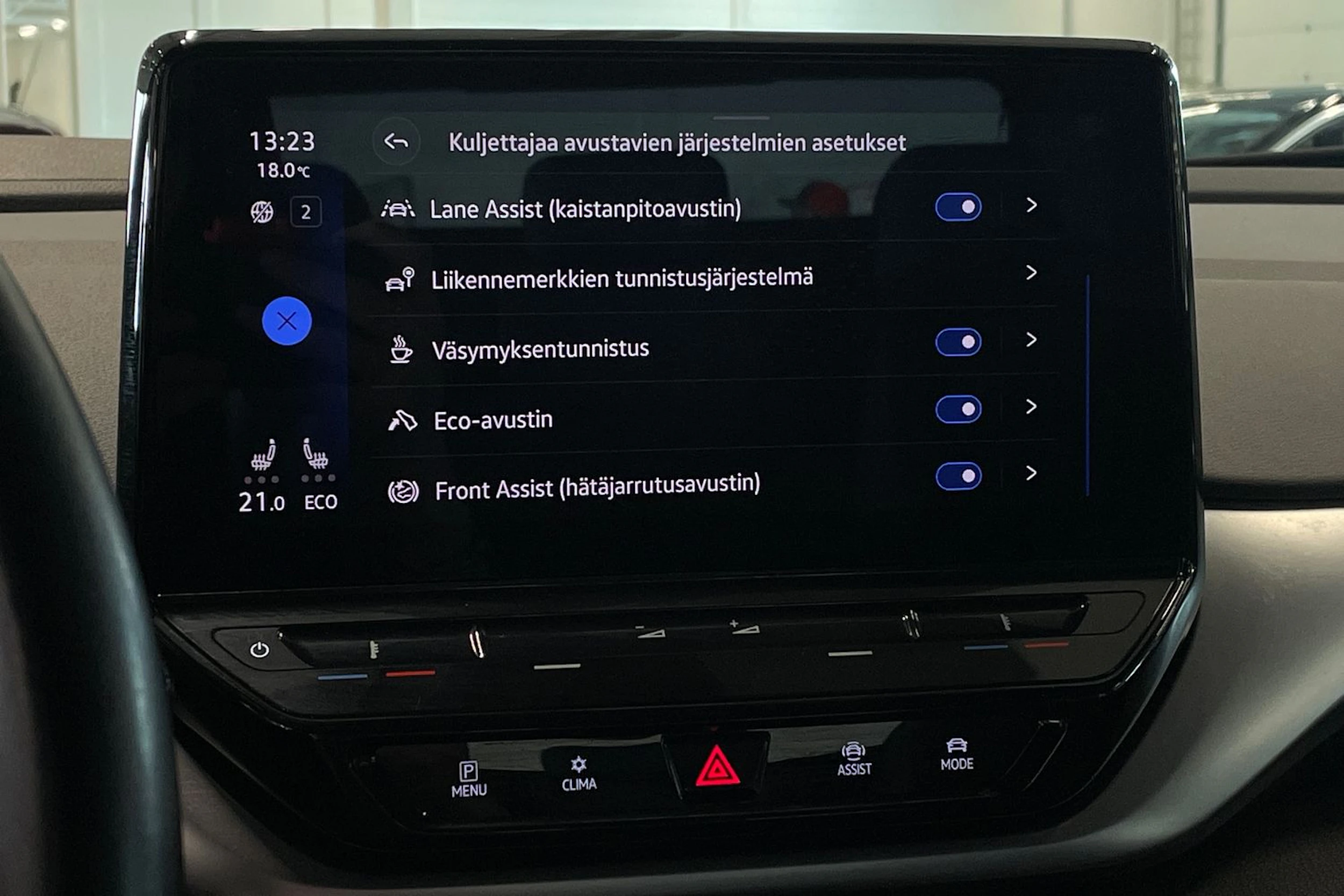 sininen Volkswagen ID.4 2021 kuva 23.