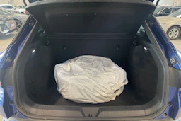 sininen Volkswagen ID.4 2021 kuva 29.