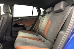 sininen Volkswagen ID.4 2021 kuva 10.
