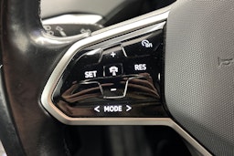 sininen Volkswagen ID.4 2021 kuva 16.