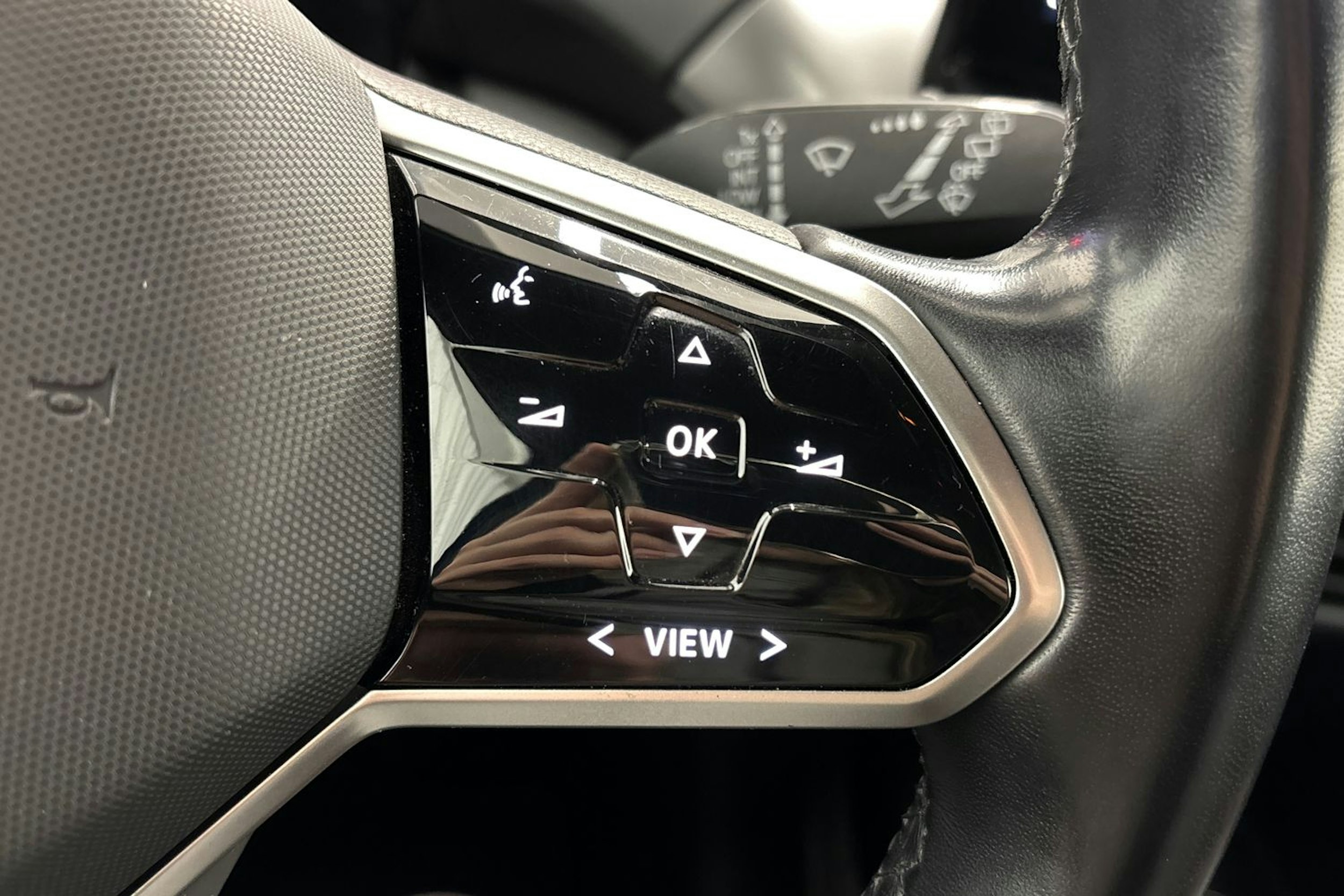 sininen Volkswagen ID.4 2021 kuva 17.